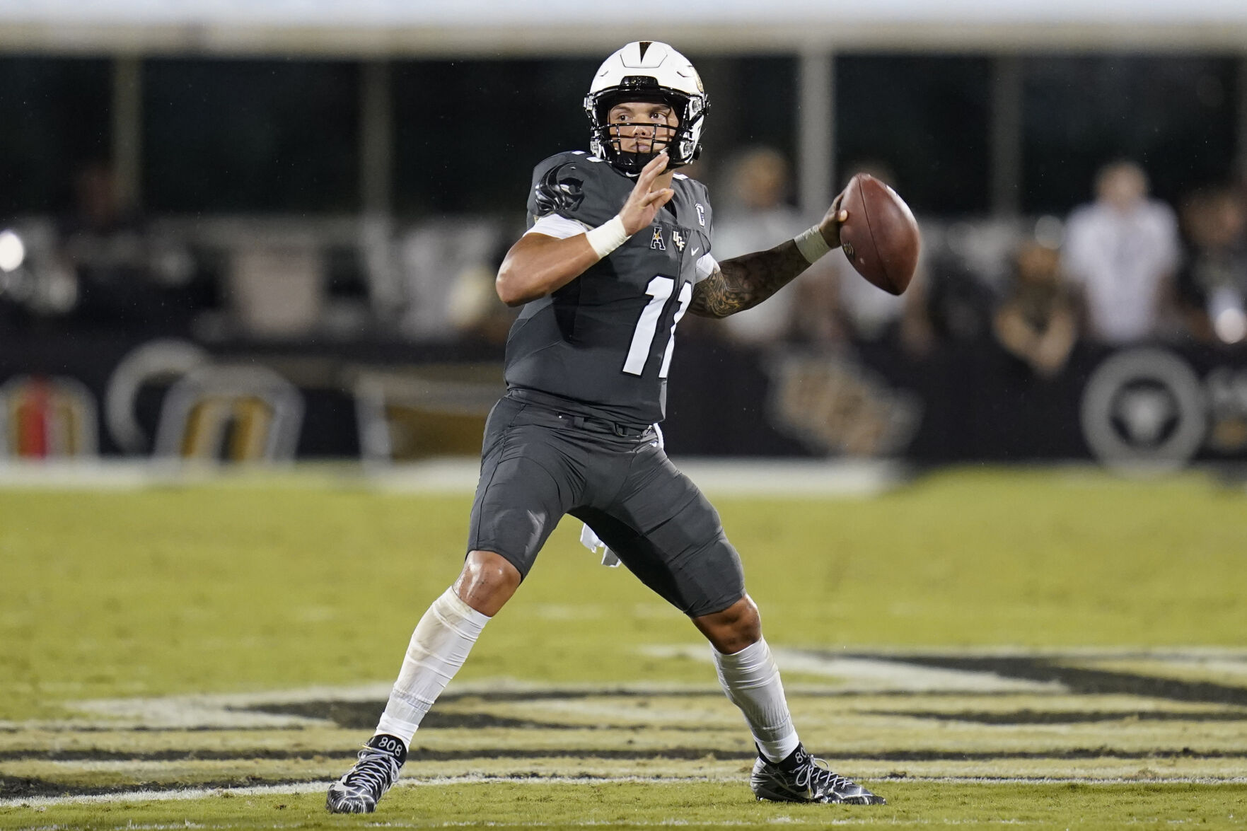 QB Dillon Gabriel